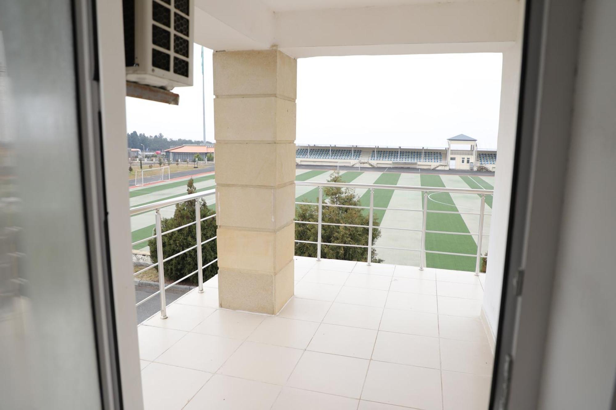 Arena Hotel Qakh Exterior photo