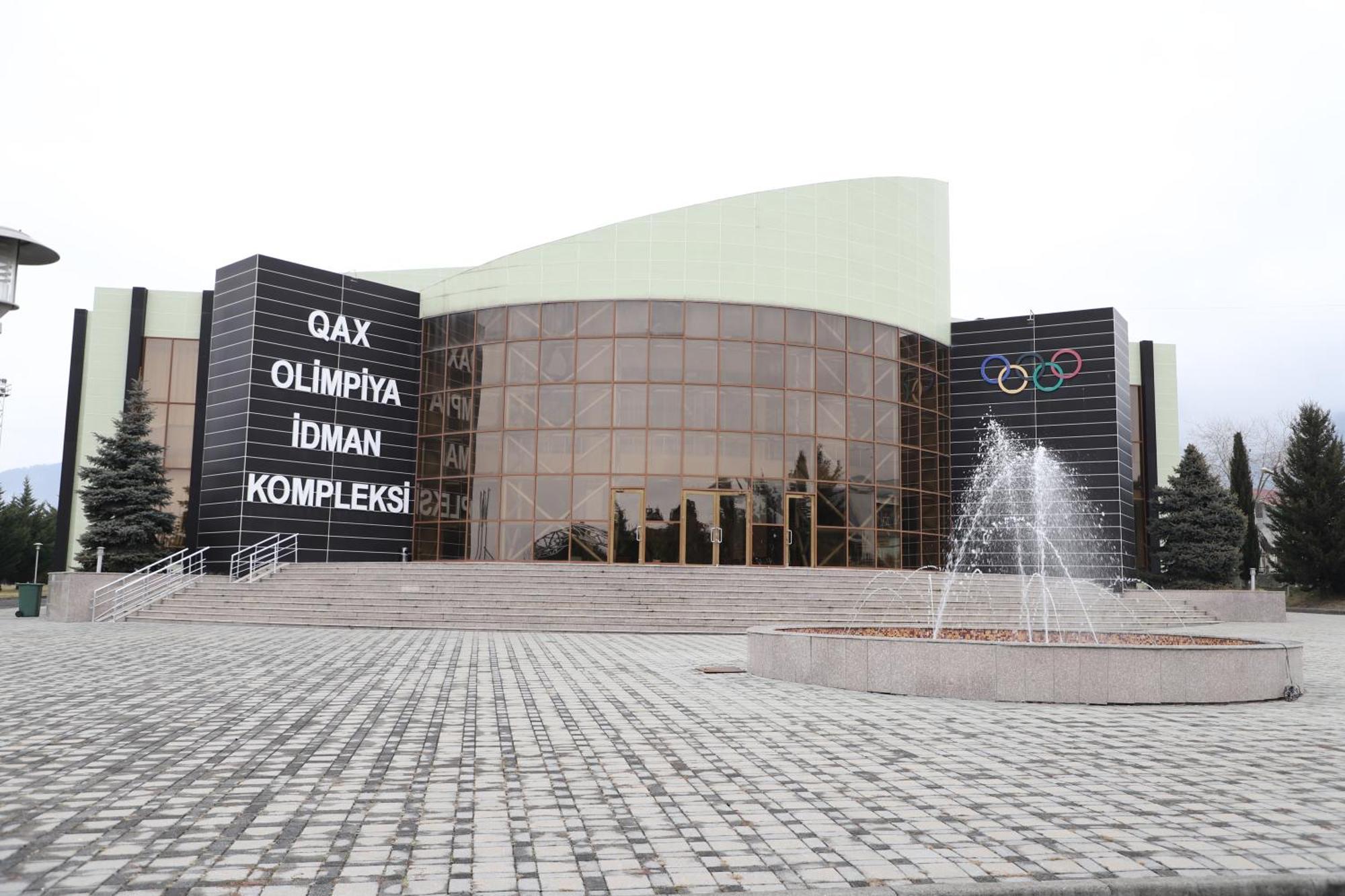 Arena Hotel Qakh Exterior photo